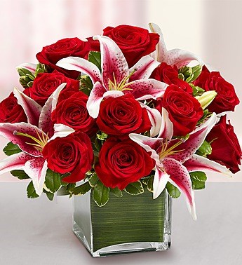 Perfect way to Say Your Loved once I LOVE YOU To Send Flowers : Modern Embrace Red Rose and Lily Cube
